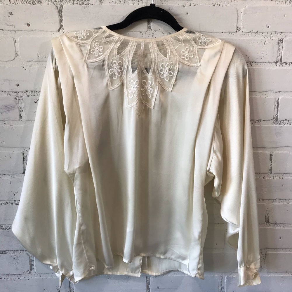 Vintage Cream Satin Lace Long Sleeve Shirt Small